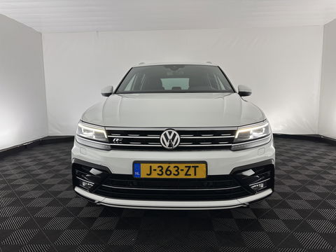 Volkswagen Tiguan 2.0 TSI 4Motion Highline Aut. *ADAPTIVE-CRUISE | FULL-LED | NAVI-FULLMAP | HEATED-COMFORTSEATS | CAMERA | NAVI-FULLMAP | SHIFT-PADDLES | PRIVACY-GLASS | ECC | PDC | 20''ALU*