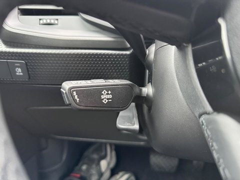 Audi A1 SPORTBACK 30 TFSI S Line S Tronic Navi PDC Virtual Stoelv.