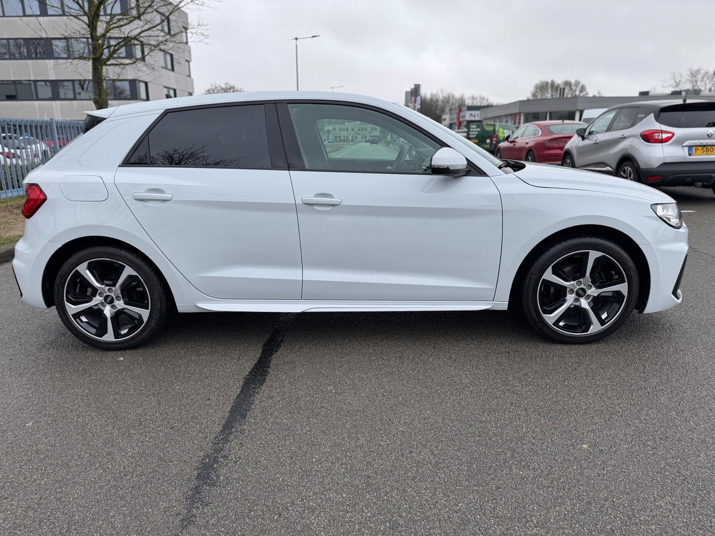 Audi A1 SPORTBACK 30 TFSI S Line S Tronic Navi PDC Virtual Stoelv.