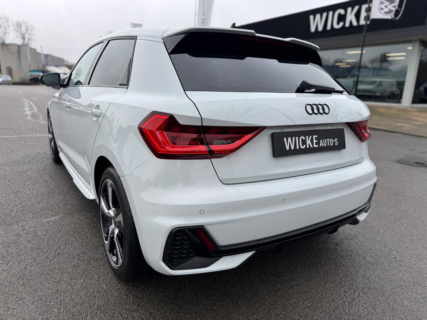 Audi A1 SPORTBACK 30 TFSI S Line S Tronic Navi PDC Virtual Stoelv.