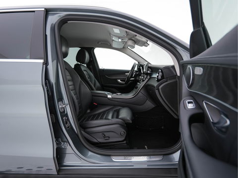 Mercedes-Benz GLC 350e 4MATIC Premium Plus Plug-in Aut. *LEATHER | FULL-LED | BLIND-SPOT | HEATED-SPORTSEATS | CAMERA | KEYLESS | AIR-SUSPENSION | ADAPTIVE-CRUISE | PRIVACY-GLASS | NAVI-FULLMAP | 20''ALU*