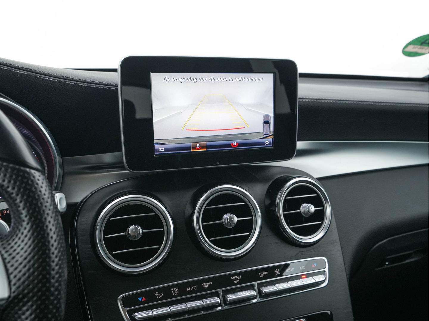 Mercedes-Benz GLC 350e 4MATIC Premium Plus Plug-in Aut. *LEATHER | FULL-LED | BLIND-SPOT | HEATED-SPORTSEATS | CAMERA | KEYLESS | AIR-SUSPENSION | ADAPTIVE-CRUISE | PRIVACY-GLASS | NAVI-FULLMAP | 20''ALU*