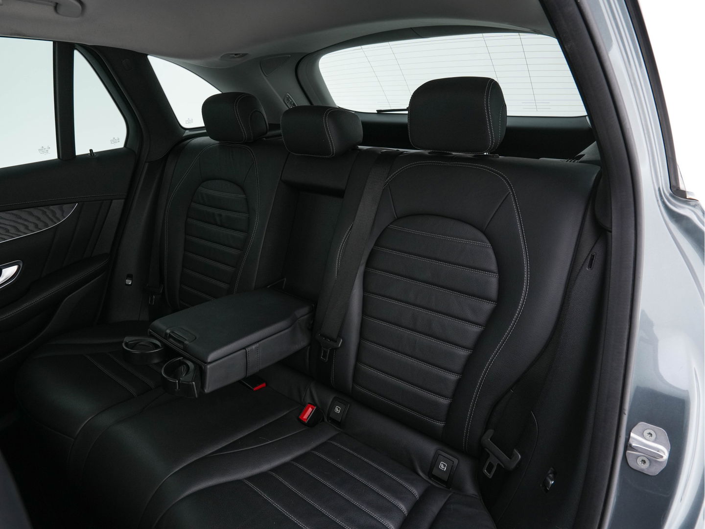 Mercedes-Benz GLC 350e 4MATIC Premium Plus Plug-in Aut. *LEATHER | FULL-LED | BLIND-SPOT | HEATED-SPORTSEATS | CAMERA | KEYLESS | AIR-SUSPENSION | ADAPTIVE-CRUISE | PRIVACY-GLASS | NAVI-FULLMAP | 20''ALU*