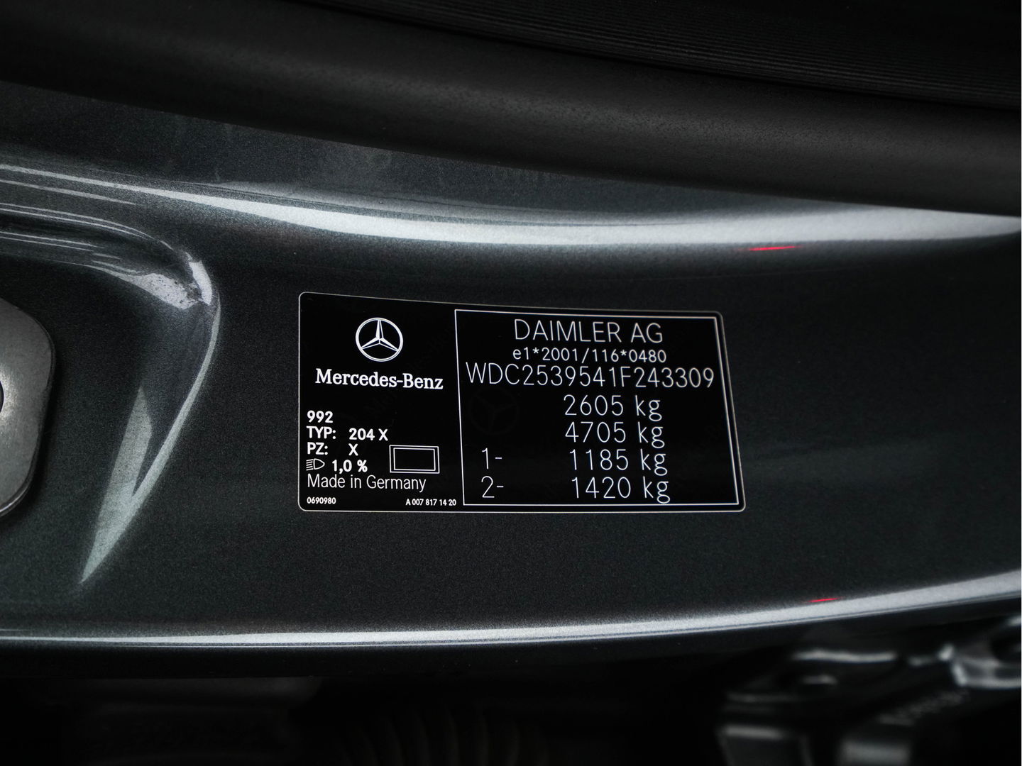 Mercedes-Benz GLC 350e 4MATIC Premium Plus Plug-in Aut. *LEATHER | FULL-LED | BLIND-SPOT | HEATED-SPORTSEATS | CAMERA | KEYLESS | AIR-SUSPENSION | ADAPTIVE-CRUISE | PRIVACY-GLASS | NAVI-FULLMAP | 20''ALU*