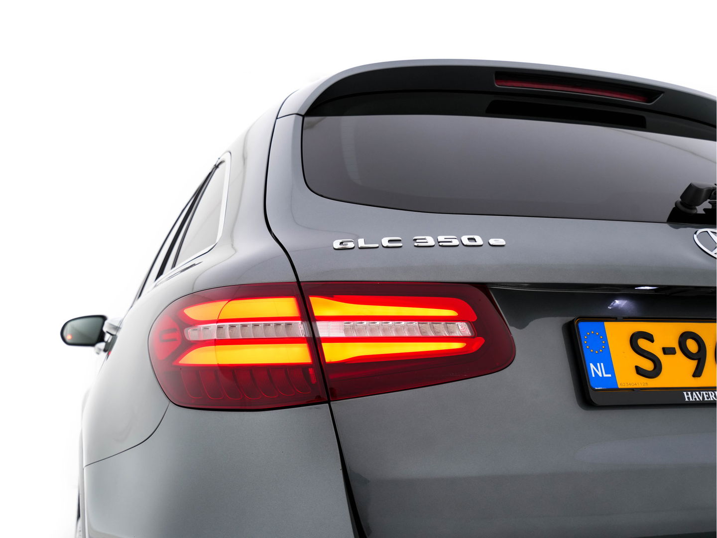 Mercedes-Benz GLC 350e 4MATIC Premium Plus Plug-in Aut. *LEATHER | FULL-LED | BLIND-SPOT | HEATED-SPORTSEATS | CAMERA | KEYLESS | AIR-SUSPENSION | ADAPTIVE-CRUISE | PRIVACY-GLASS | NAVI-FULLMAP | 20''ALU*