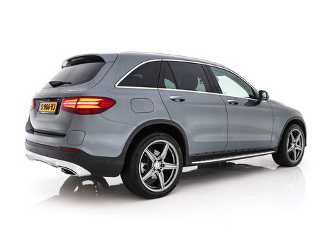 Mercedes-Benz GLC 350e 4MATIC Premium Plus Plug-in Aut. *LEATHER | FULL-LED | BLIND-SPOT | HEATED-SPORTSEATS | CAMERA | KEYLESS | AIR-SUSPENSION | ADAPTIVE-CRUISE | PRIVACY-GLASS | NAVI-FULLMAP | 20''ALU*
