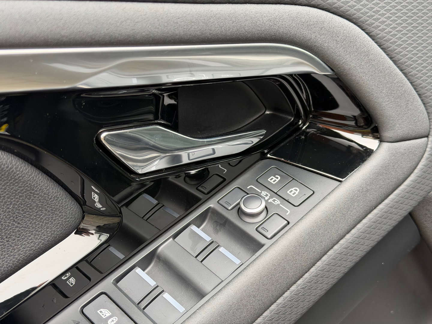 Land Rover Range Rover Evoque 2.0 P200 AWD R-Dynamic