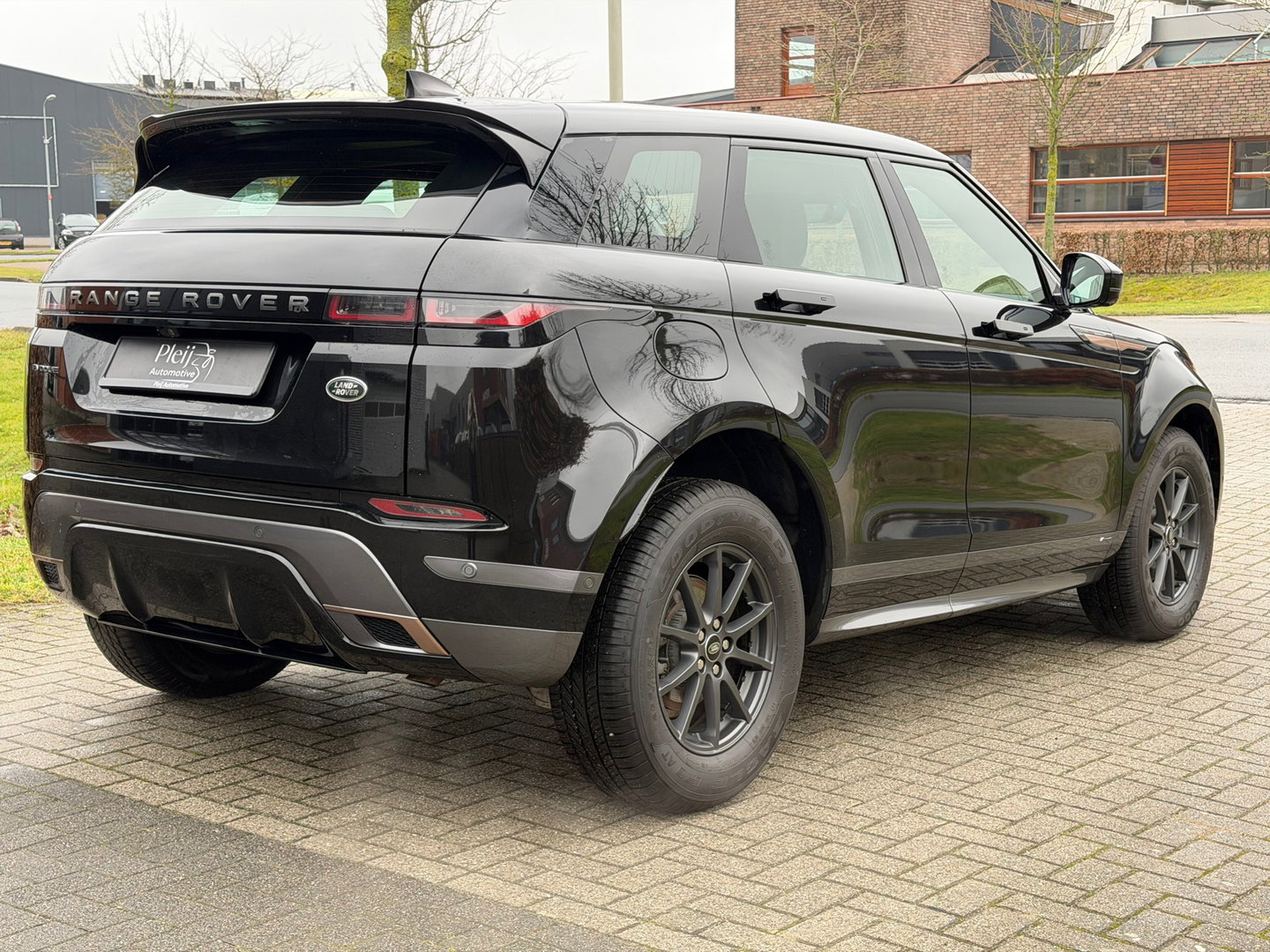 Land Rover Range Rover Evoque 2.0 P200 AWD R-Dynamic