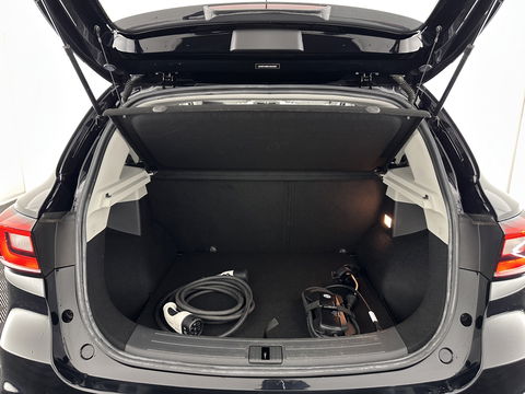 MG ZS EV Luxury 45 kWh INCL-BTW) Aut. *PANO | LEATHER | CCS-FASTLOADER | KEYLESS | NAVI-FULLMAP | ADAPTIVE-CRUISE | CAMERA | HEATED-SPORTSEATS | CARPLAY | BLINDSPOT | DAB | LANE-ASSIST | 17''ALU*