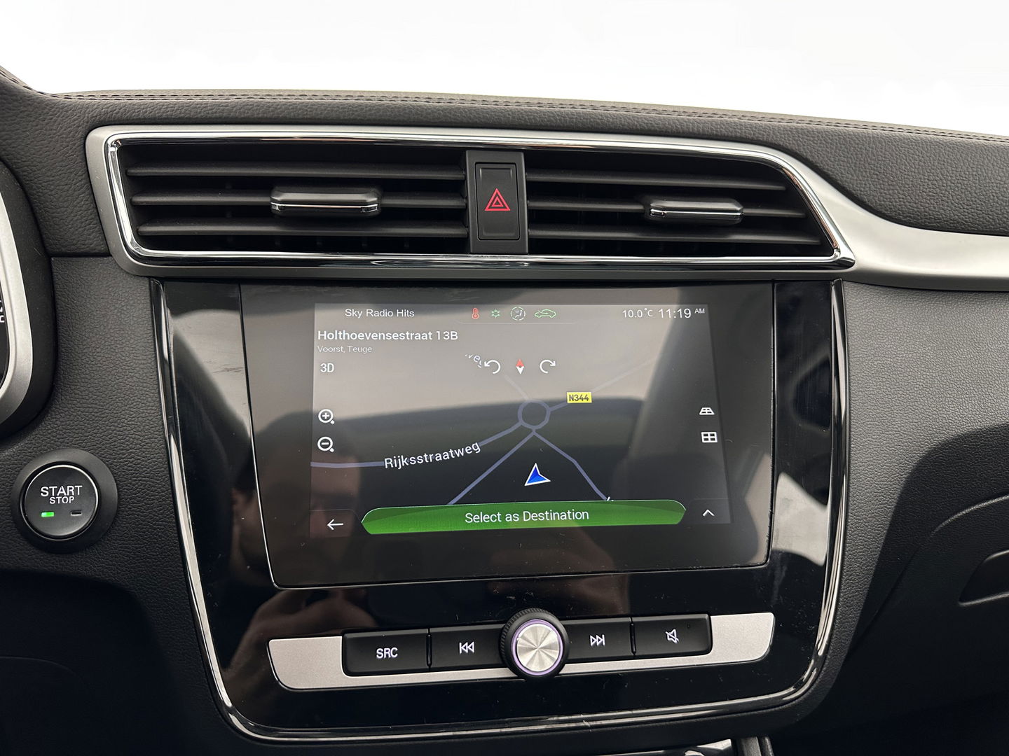 MG ZS EV Luxury 45 kWh INCL-BTW) Aut. *PANO | LEATHER | CCS-FASTLOADER | KEYLESS | NAVI-FULLMAP | ADAPTIVE-CRUISE | CAMERA | HEATED-SPORTSEATS | CARPLAY | BLINDSPOT | DAB | LANE-ASSIST | 17''ALU*