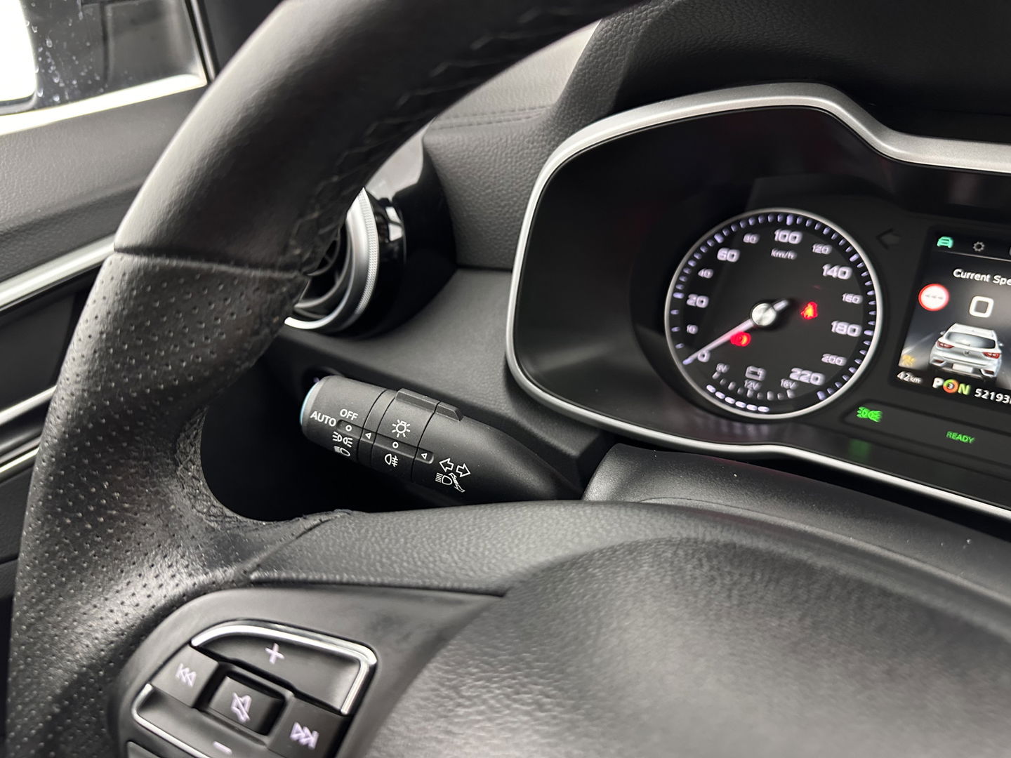 MG ZS EV Luxury 45 kWh INCL-BTW) Aut. *PANO | LEATHER | CCS-FASTLOADER | KEYLESS | NAVI-FULLMAP | ADAPTIVE-CRUISE | CAMERA | HEATED-SPORTSEATS | CARPLAY | BLINDSPOT | DAB | LANE-ASSIST | 17''ALU*