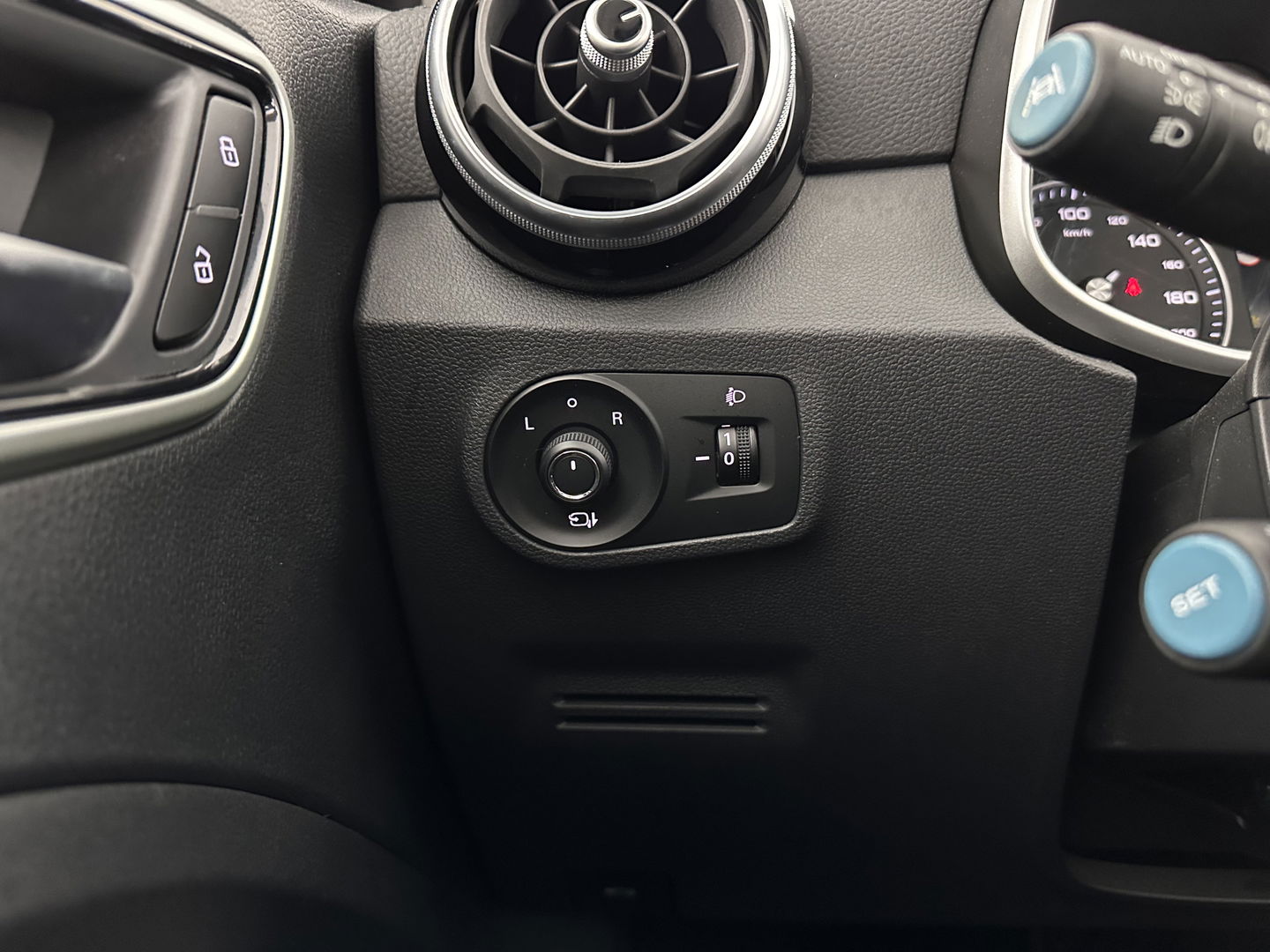 MG ZS EV Luxury 45 kWh INCL-BTW) Aut. *PANO | LEATHER | CCS-FASTLOADER | KEYLESS | NAVI-FULLMAP | ADAPTIVE-CRUISE | CAMERA | HEATED-SPORTSEATS | CARPLAY | BLINDSPOT | DAB | LANE-ASSIST | 17''ALU*