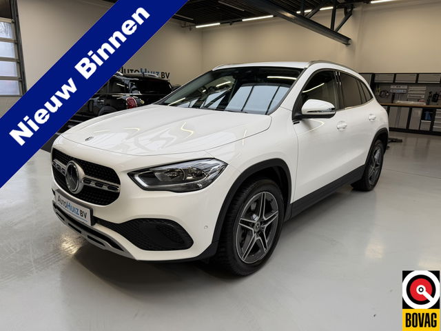 Mercedes-Benz GLA - 250 e Style Trekhaak Stoelverwarming Dode Hoekassistent ACC Distronic 18 Inch