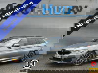 BMW 5 Serie - Touring 530e xDrive M Sport Trekhaak Panoramadak Head-Up Display Leder Dynamic Damping Control Driving Assistant Professional Parkeerassistent-pakket Plus Laser