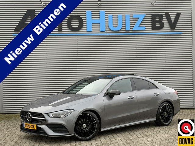 Mercedes-Benz CLA - 180 AMG Line Panoramadak-/ Schuif-kanteldak Widescreen Keyless Entry Head-Up Display Ambienteverlichting ACC 19 Inch LED 360 Graden Camera Night Pakket BTW Vol!!