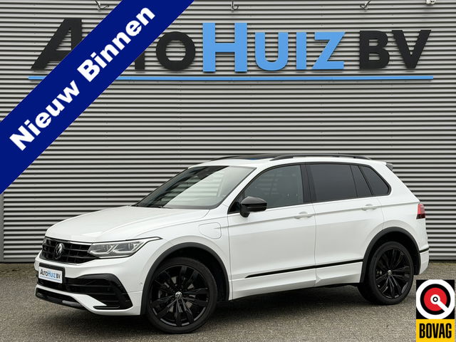 Volkswagen Tiguan - 1.4 TSI eHybrid R-Line Leer LED Panoramadak Trekhaak 20 Inch Elek Stoelverstelling Stuurwielverwarming Keyless Entry Head-Up Display