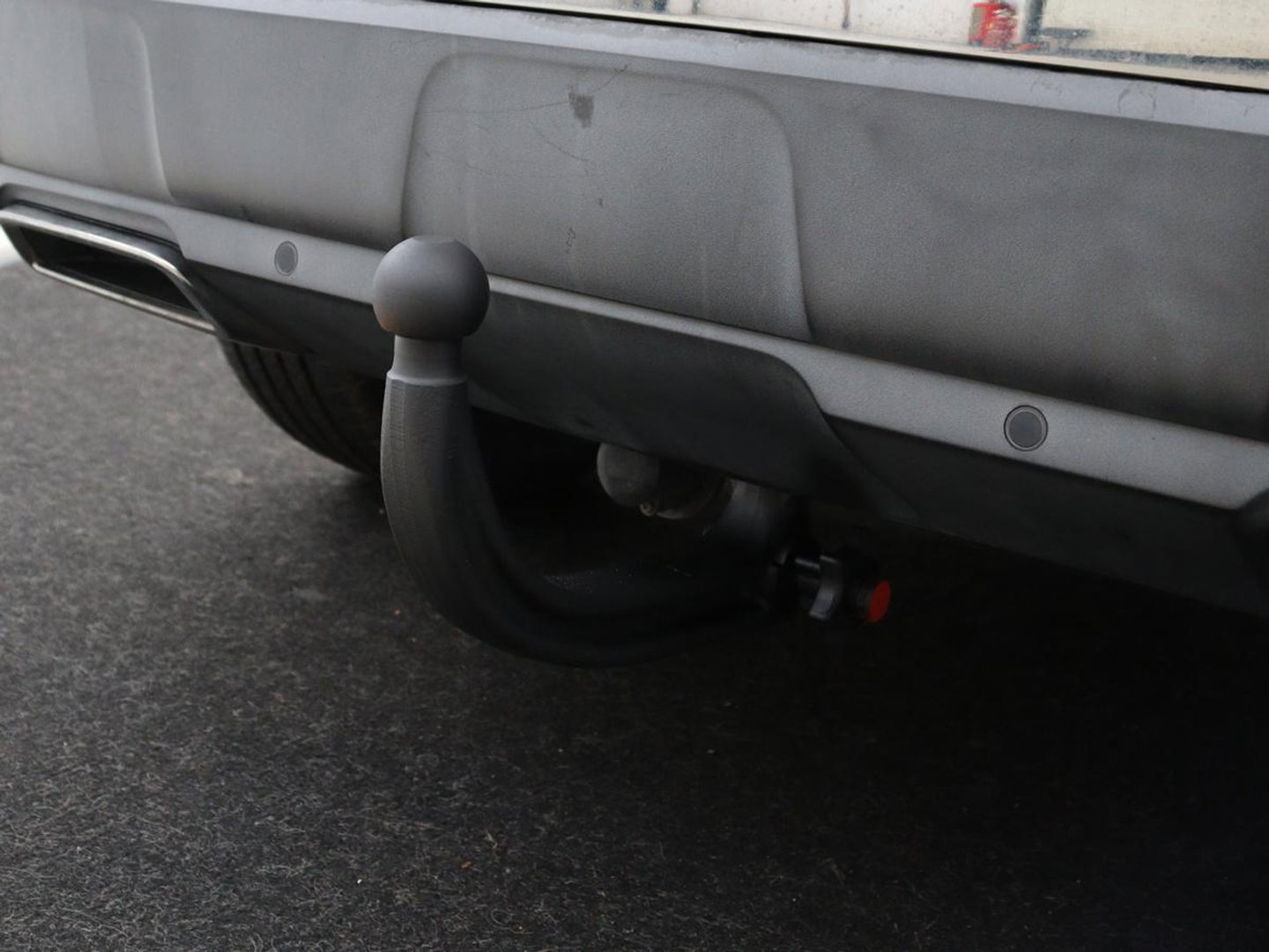 Peugeot 3008 1.6 e-THP Allure | Panoramadak | Trekhaak | Stoelverwarming | Adaptive cruise | FOCAL Sound | 360 Camera | Half leder | Keyless | Full LED | Massage | Navigatie