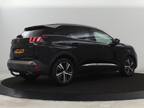 Peugeot 3008 1.6 e-THP Allure | Panoramadak | Trekhaak | Stoelverwarming | Adaptive cruise | FOCAL Sound | 360 Camera | Half leder | Keyless | Full LED | Massage | Navigatie