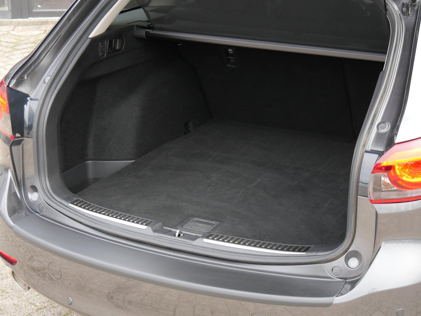 Mazda 6 SPORTBREAK 2.0 COMFORT/ HEAD-UP/ CARPLAY/ KEYLESS/ CAMERA