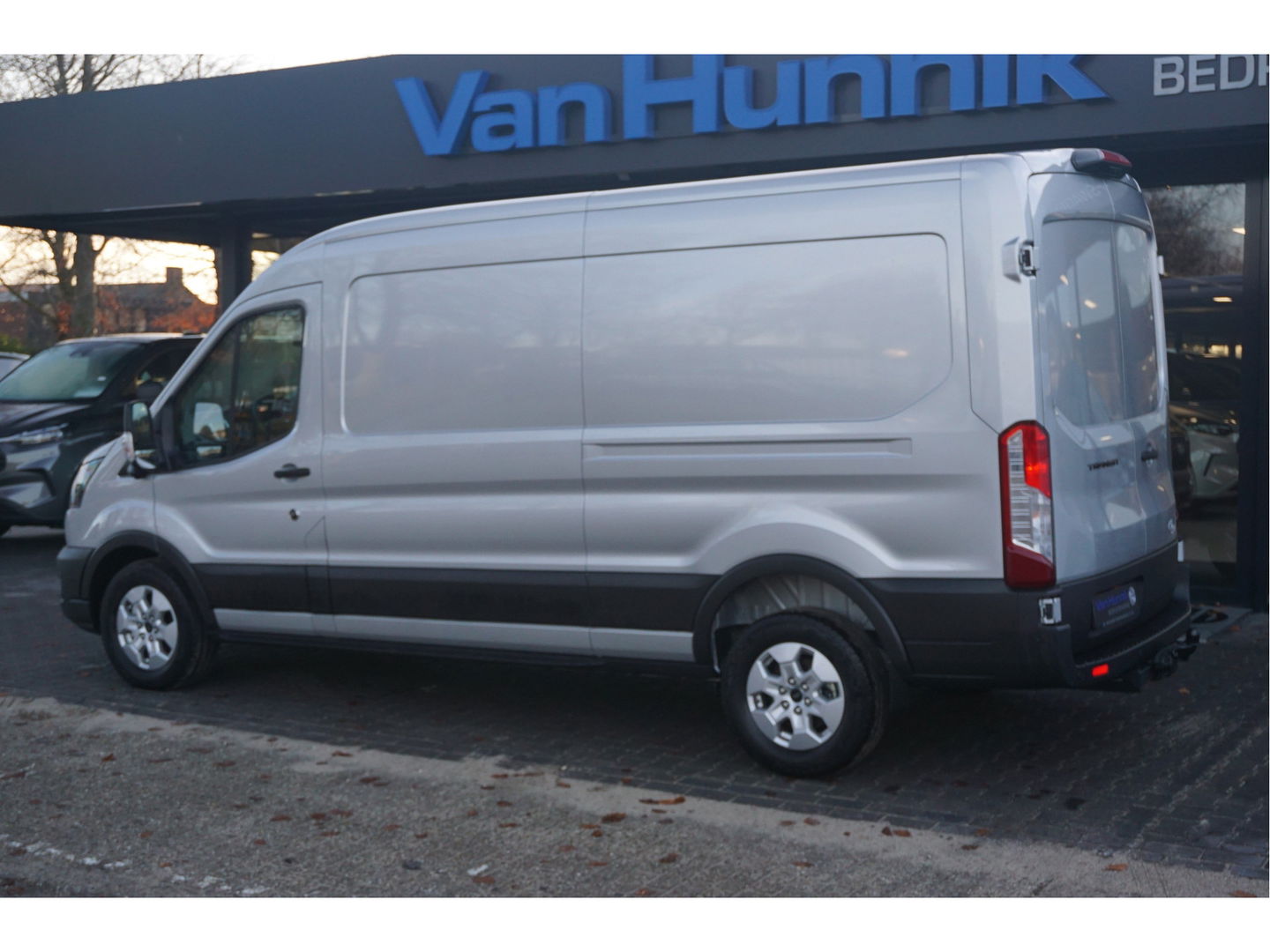 Ford Transit 350L 130PK L3H2 BPM VRIJ!! Sync4 Navi, 360 Camera, LM Velg, Trekhaak!! NR. A102