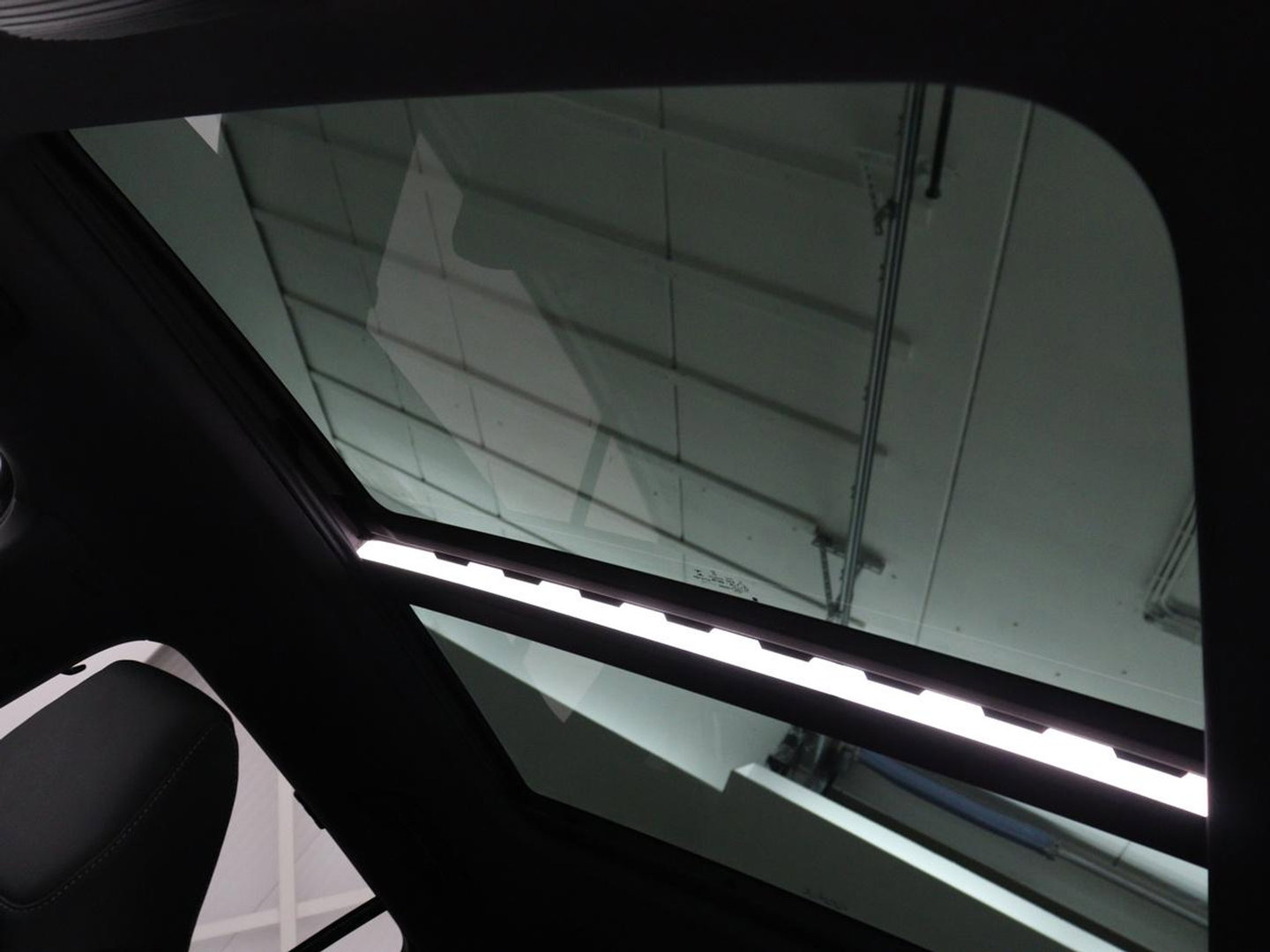 Škoda Enyaq iV 80 Sportline | SOH 94% | Panoramadak | Stoelverwarming | Memory | Adaptive cruise | Leder/Alcantara | Camera | Carplay | Keyless | DAB | Navigatie | Matrix LED