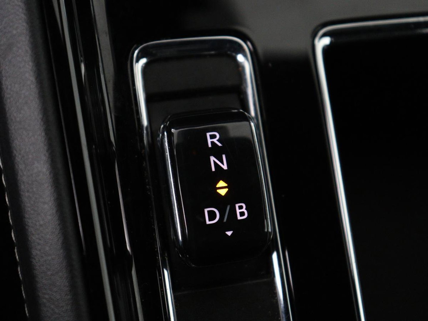 Škoda Enyaq iV 80 Sportline | SOH 94% | Panoramadak | Stoelverwarming | Memory | Adaptive cruise | Leder/Alcantara | Camera | Carplay | Keyless | DAB | Navigatie | Matrix LED