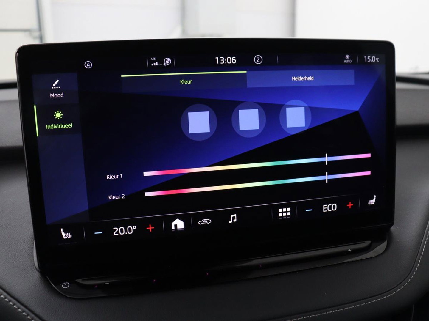 Škoda Enyaq iV 80 Sportline | SOH 94% | Panoramadak | Stoelverwarming | Memory | Adaptive cruise | Leder/Alcantara | Camera | Carplay | Keyless | DAB | Navigatie | Matrix LED