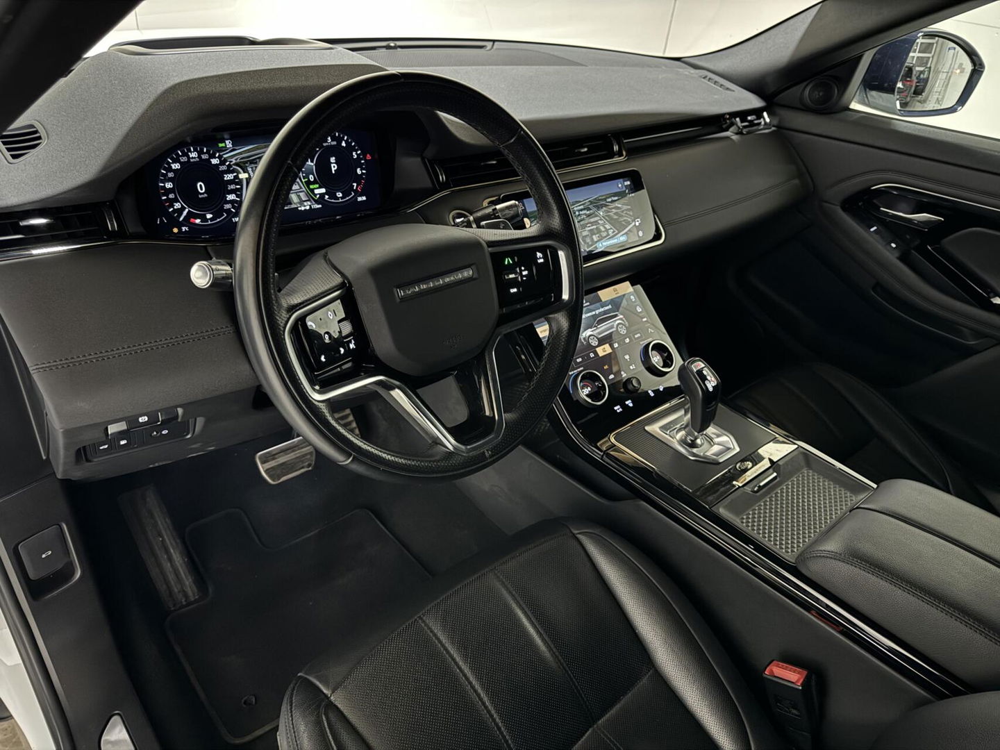 Land Rover Range Rover Evoque 1.5 P300e AWD R-Dynamic Pano HUD 360° CarPlay