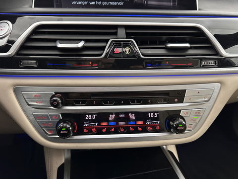 BMW 7 Serie 740Le xDrive iPerformance High Executive *PANO | HEAD-UP | ADAPTIVE-CRUISE | FULL-LED | MASSAGE | LEATHER | HARMAN/KARDON | MEMORY-PACK | BLIS | TOP-VIEW | ENTERTAINMENT | DAB+ | KE