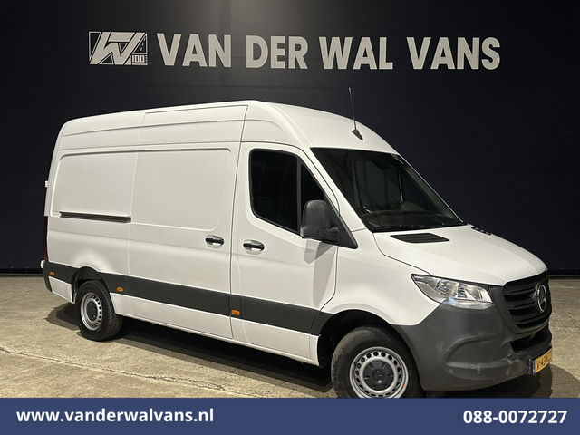 Mercedes-Benz Sprinter - 317 CDI 170pk L2H2 Euro6 Airco | Camera | Navigatie | Apple Carplay | Android Auto Bijrijdersbank