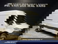 Mercedes-Benz Sprinter - 317 CDI 170pk L2H2 Euro6 Airco | Camera | Navigatie | Apple Carplay | Android Auto Bijrijdersbank