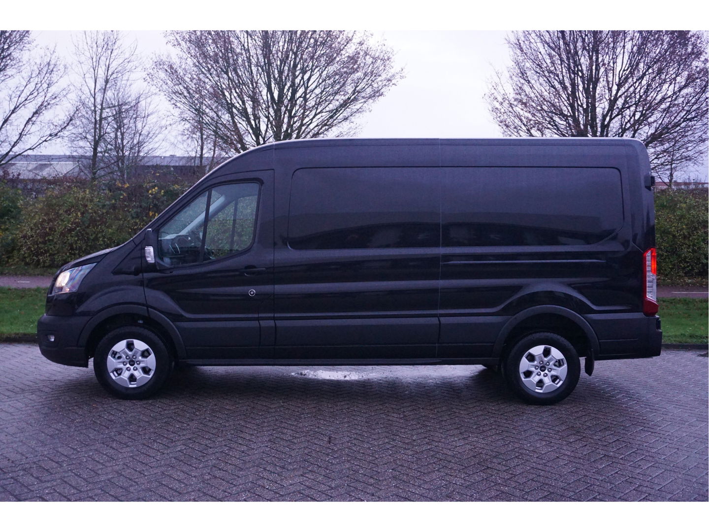 Ford Transit 350L L3H2 Trend AUT-10 RWD 165PK BPM VRIJ 3.5T Trekhaak, Navi, Adap. Cruise, 360° Cam!! NR. A146