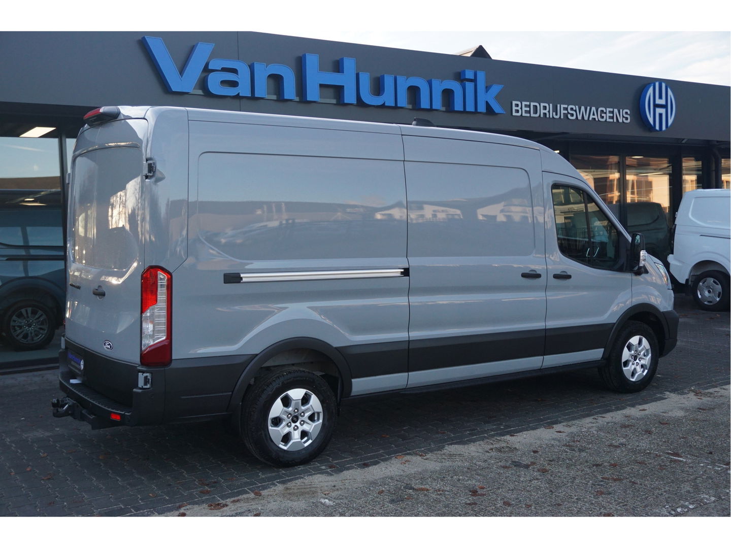 Ford Transit 350L L3H2 Trend AUT-10 RWD 165PK BPM VRIJ 3.5T Trekhaak, Navi, Adap. Cruise, 360° Cam!! NR. A273