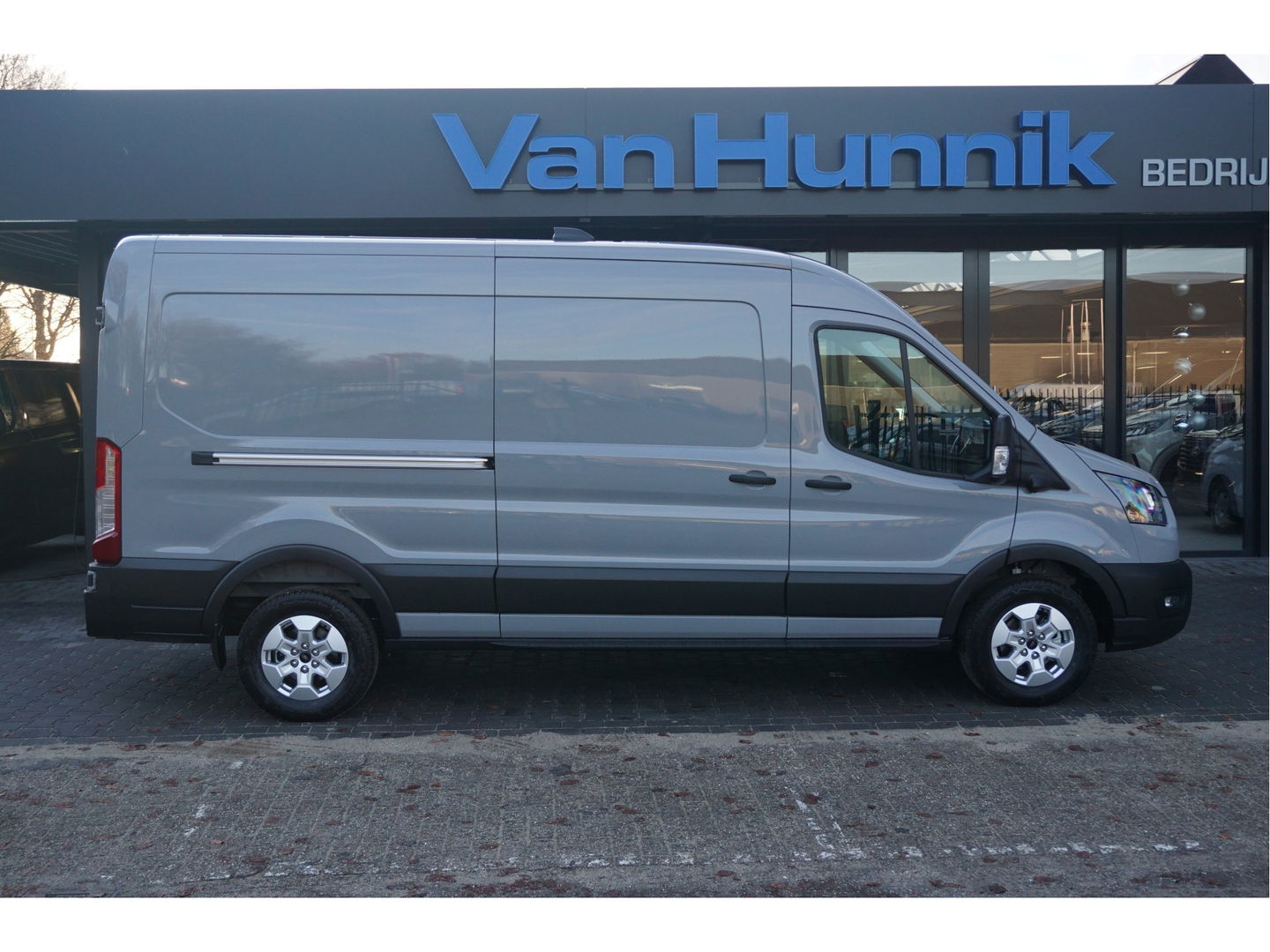 Ford Transit 350L L3H2 Trend AUT-10 RWD 165PK BPM VRIJ 3.5T Trekhaak, Navi, Adap. Cruise, 360° Cam!! NR. A273