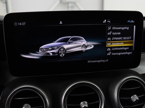 Mercedes-Benz C-Klasse 300e AMG Limited | SOH 91% | Panoramadak | 360 Camera | Stoelverwarming | Trekhaak | Carplay | Leder/Alcantara | Sfeerverlichting | Navigatie | Cruise control | Park Assist |
