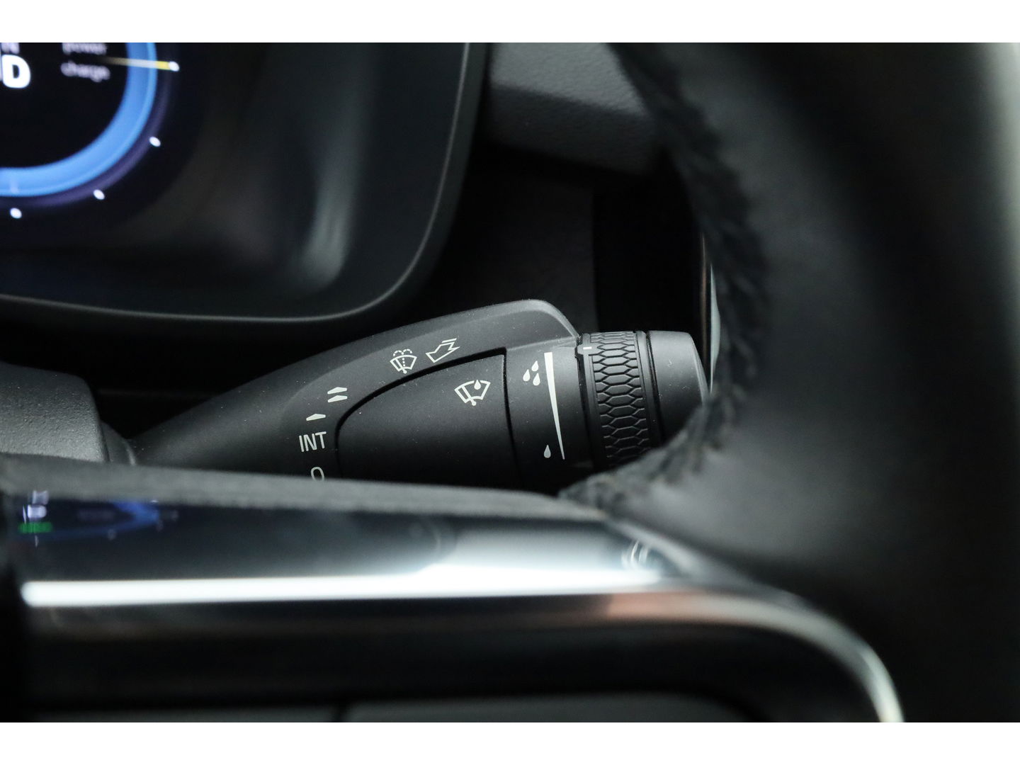 Volvo C40 Single Motor Core 69 kWh | SOH 94,5% | achteruitrijcamera | Pano-dak | Carplay | All season |