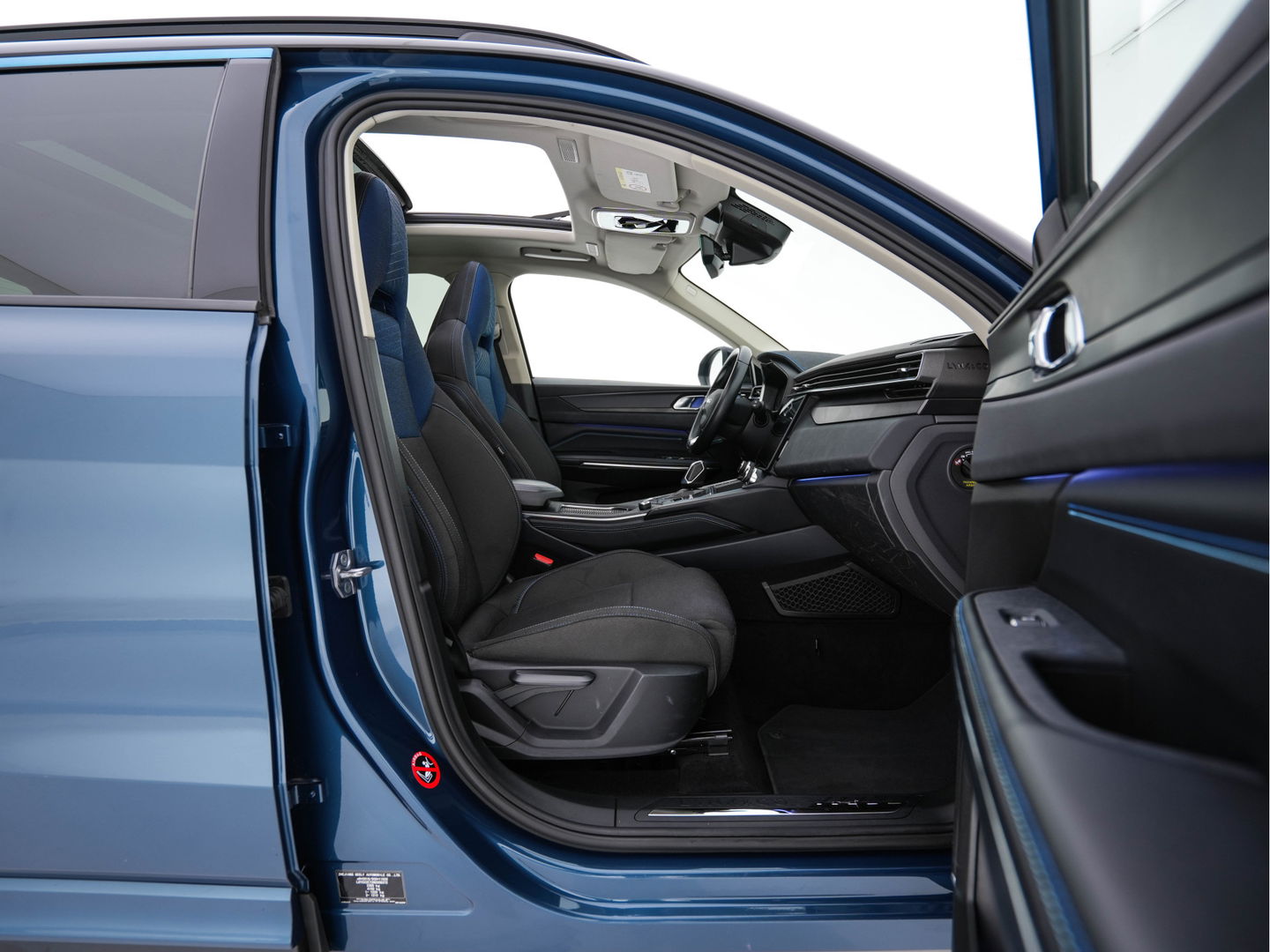 Lynk & Co 01 1.5 (Plug-In) (INCL-BTW) Aut. *PANO | FULL-LED | ADAPTIVE-CRUISE | MICROFIBRE | BLIND-SPOT | MEMORY-PACK | DIGI-COCKPIT | HEATED-SPORTSEATS | TOPVIEW | KEYLESS | DAB+ | NAVI-FULLMAP |  ECC | AMBIENT-LIGHT