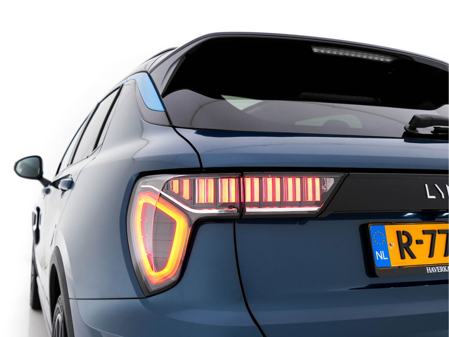 Lynk & Co 01 1.5 (Plug-In) (INCL-BTW) Aut. *PANO | FULL-LED | ADAPTIVE-CRUISE | MICROFIBRE | BLIND-SPOT | MEMORY-PACK | DIGI-COCKPIT | HEATED-SPORTSEATS | TOPVIEW | KEYLESS | DAB+ | NAVI-FULLMAP |  ECC | AMBIENT-LIGHT