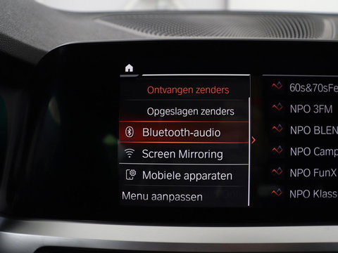 BMW 3 Serie 318i M Sport | Panoramadak | Stoelverwarming | Leder/Alcantara | Carplay | Live Cockpit | Sportstoelen | Full LED | Navigatie | Parkeerhulp | Climate control