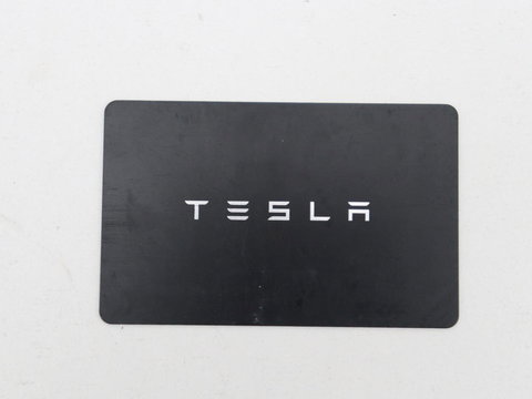 Tesla Model Y Long Range AWD 75 kWh | SOH 94% | Panoramadak | Autopilot | Stoelverwarming | Leder | 360 Camera | Achterbankverwarming | Keyless | Navigatie | Full LED