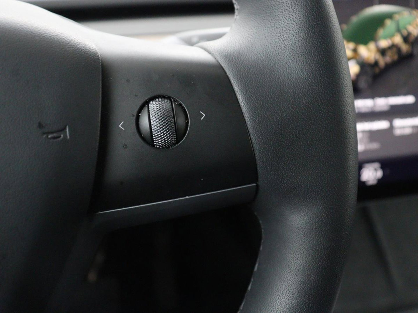 Tesla Model Y Long Range AWD 75 kWh | SOH 94% | Panoramadak | Autopilot | Stoelverwarming | Leder | 360 Camera | Achterbankverwarming | Keyless | Navigatie | Full LED