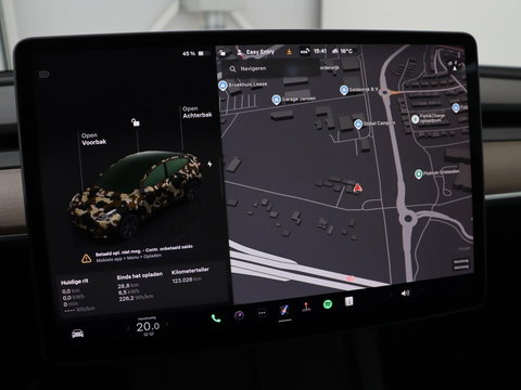 Tesla Model Y Long Range AWD 75 kWh | SOH 94% | Panoramadak | Autopilot | Stoelverwarming | Leder | 360 Camera | Achterbankverwarming | Keyless | Navigatie | Full LED
