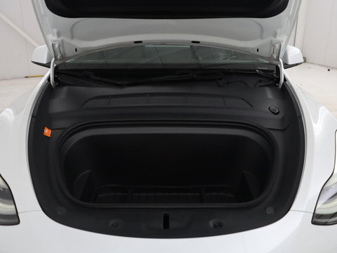 Tesla Model Y Long Range AWD 75 kWh | SOH 94% | Panoramadak | Autopilot | Stoelverwarming | Leder | 360 Camera | Achterbankverwarming | Keyless | Navigatie | Full LED