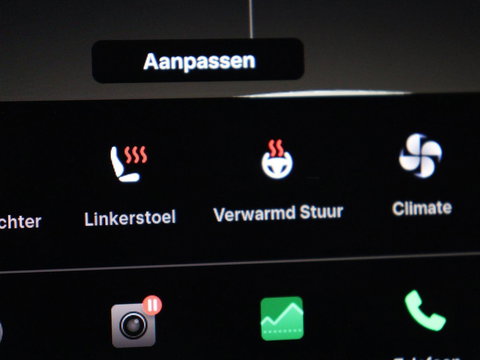 Tesla Model Y Long Range AWD 75 kWh | SOH 94% | Panoramadak | Autopilot | Stoelverwarming | Leder | 360 Camera | Achterbankverwarming | Keyless | Navigatie | Full LED