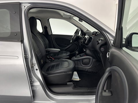 Smart Forfour EQ Business Solution 18 kWh [ 3-Fase ] (INCL.BTW) Aut. *NAVI-FULLMAP | LEATHER | ECC | CRUISE | HEATED-COMFORT-SEATS | 15"ALU*