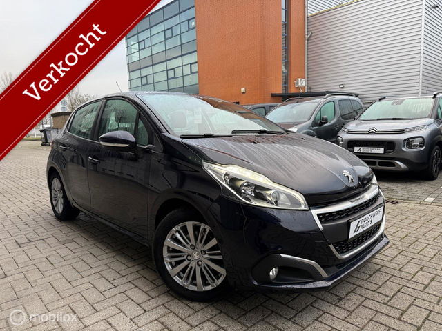 Peugeot 208 - 1.2 Benzine | 5 deurs | Navigatie | Nieuwe APK