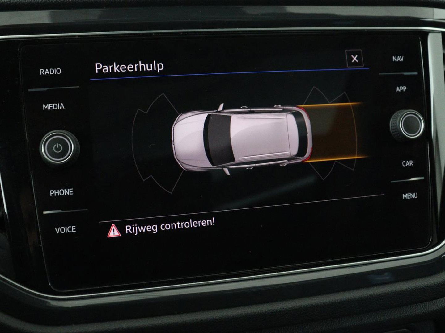 Volkswagen T-Roc 1.5 TSI Sport | Panoramadak | Adaptive cruise | Keyless | Carplay | Navigatie | Full LED | Virtual Cockpit | Climate control | Parkeerhulp | Bluetooth