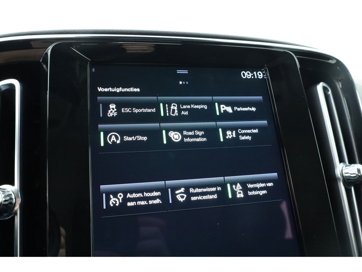 Volvo XC40 1.5 T3 Business | Navi | Elek. Trekhaak | All Seasons | Cruise Ctrl | Elek. Achterklep | CarPlay