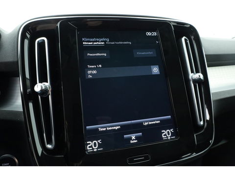 Volvo XC40 1.5 T3 Business | Navi | Elek. Trekhaak | All Seasons | Cruise Ctrl | Elek. Achterklep | CarPlay