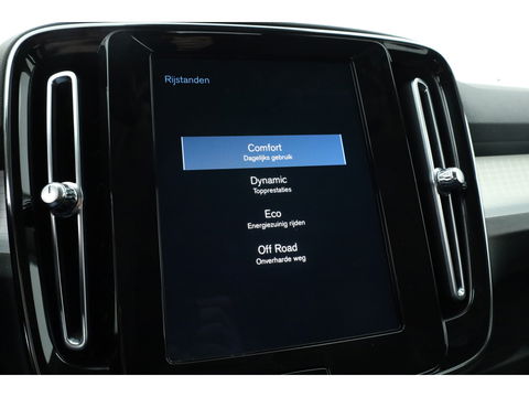 Volvo XC40 1.5 T3 Business | Navi | Elek. Trekhaak | All Seasons | Cruise Ctrl | Elek. Achterklep | CarPlay